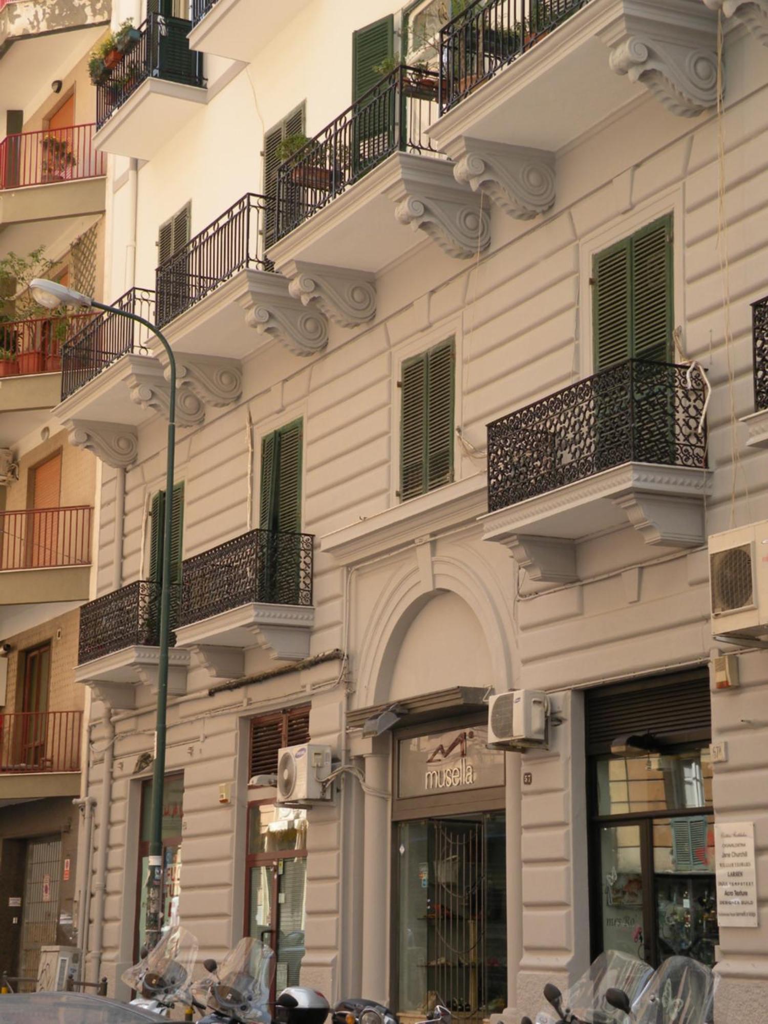 Tourist Nest Apartment *